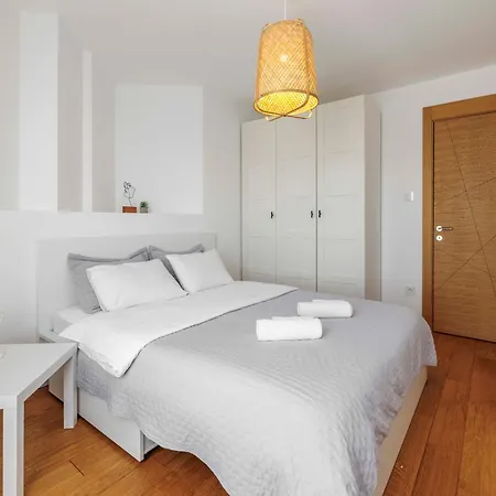 Panta Rhei Luxury Apartments Novi Sad Exterior photo